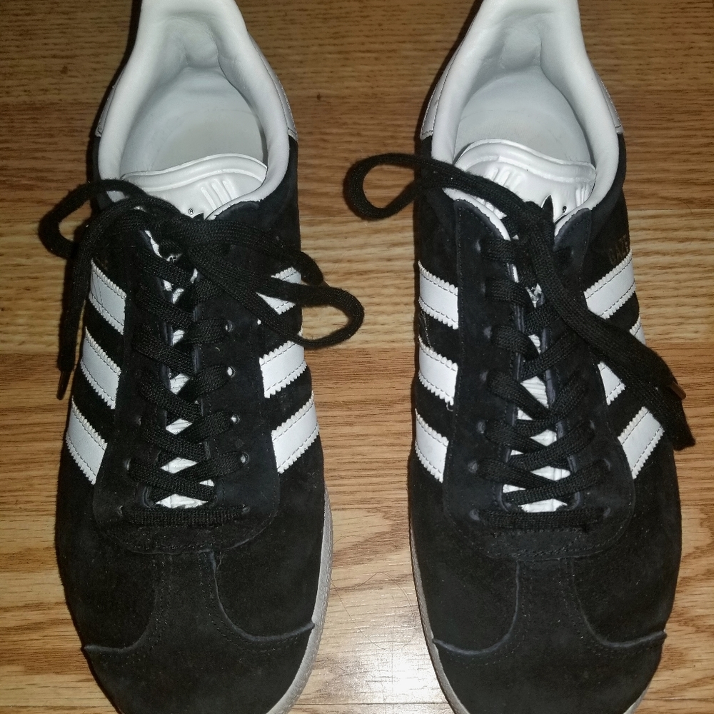 Adidas Gazelle Shoes - Picture 1 of 4